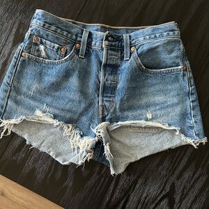 Levi’s 501, size 27, vintage blue